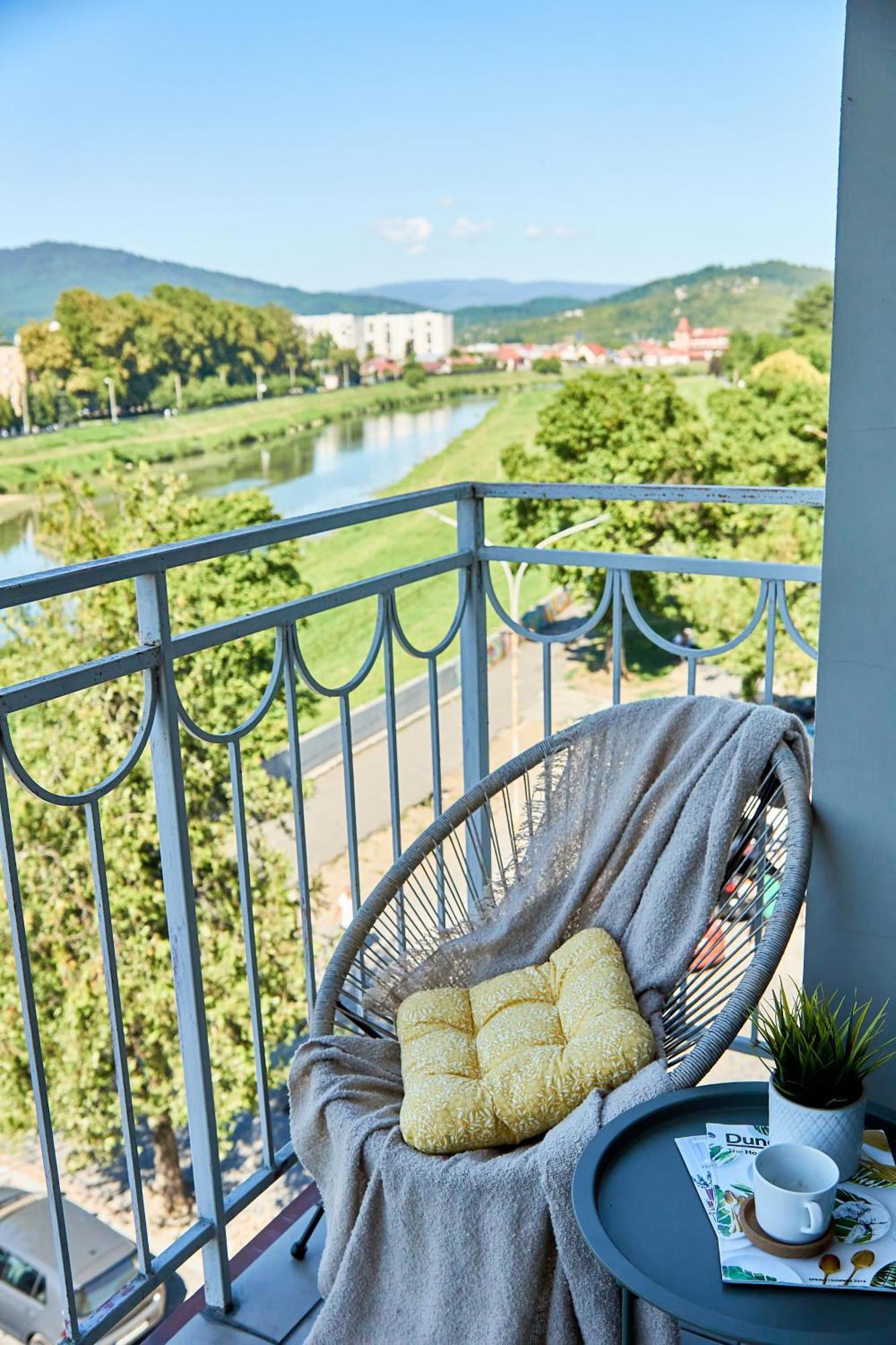 Wonderful Panoramic View Apartment 穆卡切沃 外观 照片